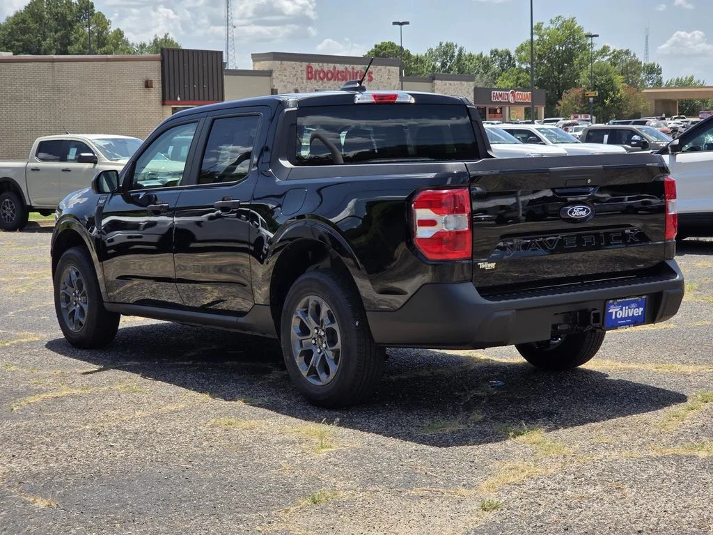 New 2026 Shadow Black Ford XLT image 4