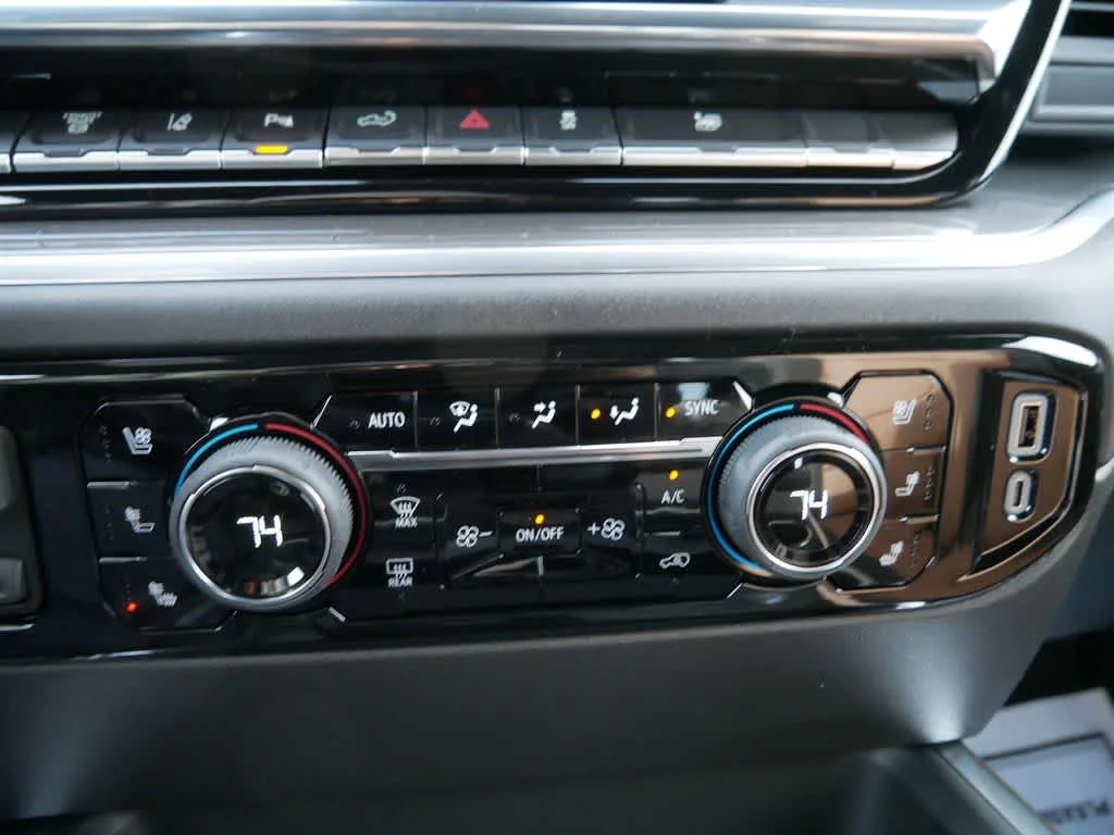 2026 Chevrolet Silverado 3500 HD High Country - Photo 19