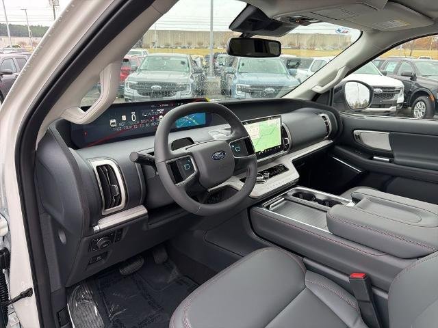 New 2025 Star White Metallic Tri-Coat Ford Active MAX image 10