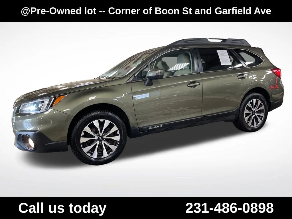 Used 2017 Green Subaru 2.5i image 1