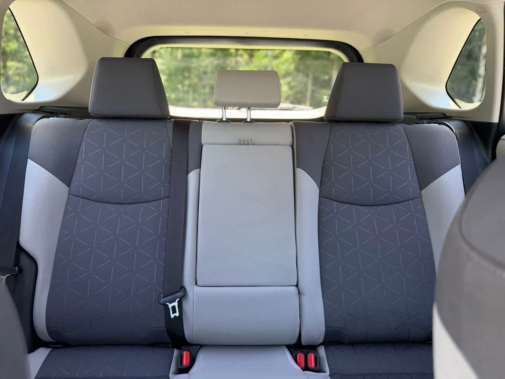 Used 2019 Gray Toyota XLE image 28