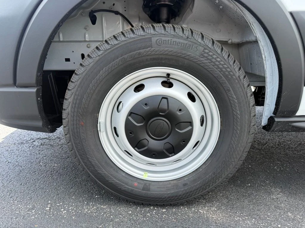 New 2026 Oxford White Ford Cargo Van image 9