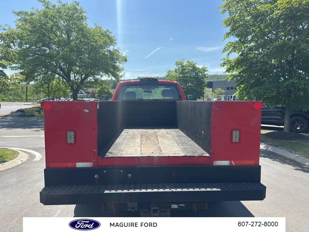 Used 2019 Red Ford XL image 6