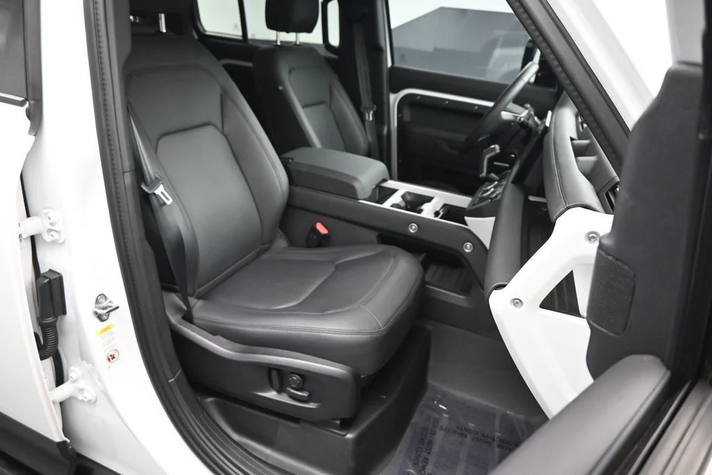 Certified Used 2025 White Land Rover S image 9
