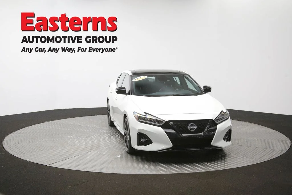 Used 2023 White Nissan SR image 56