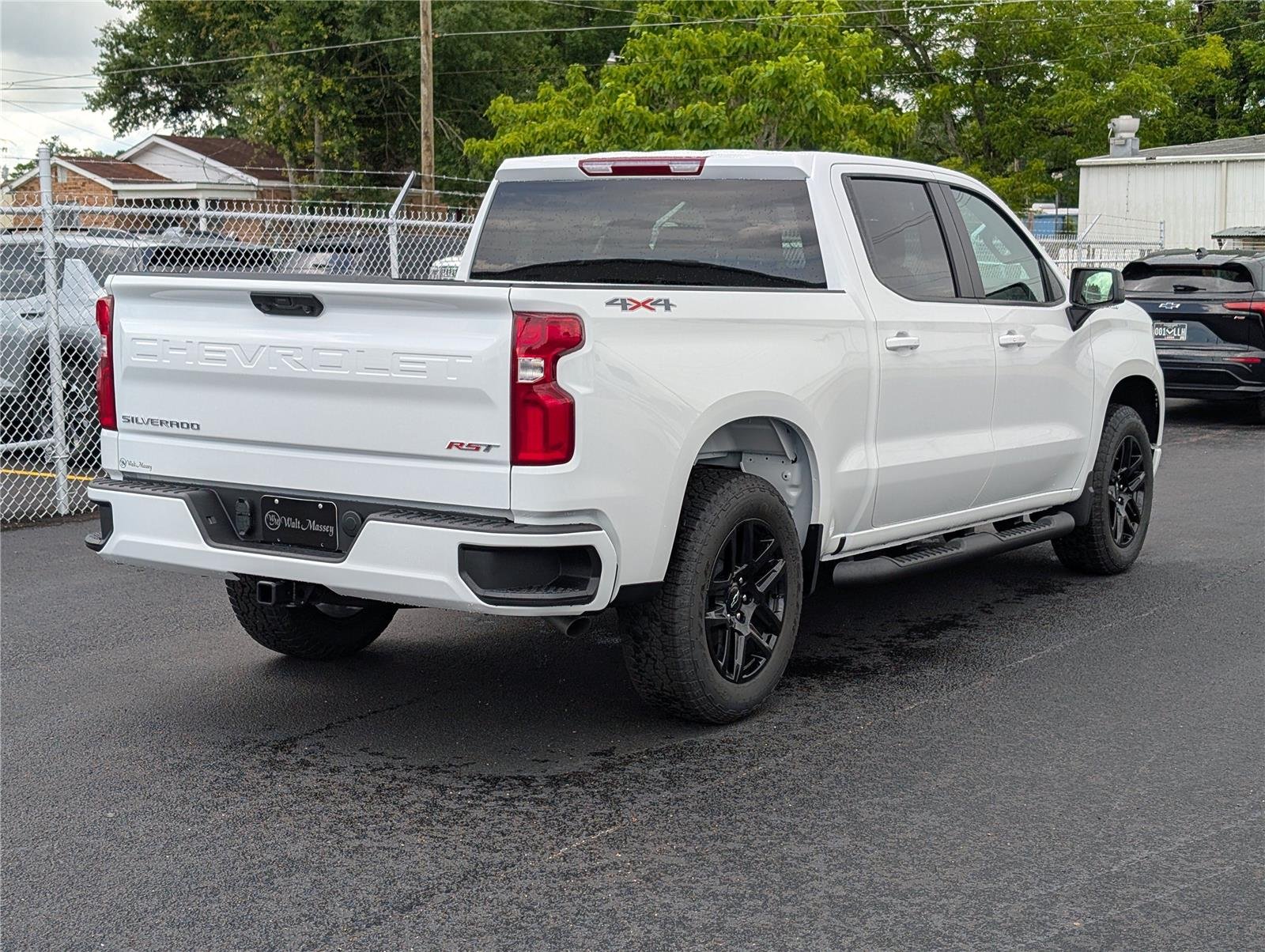 New 2026 Summit White Chevrolet RST image 2