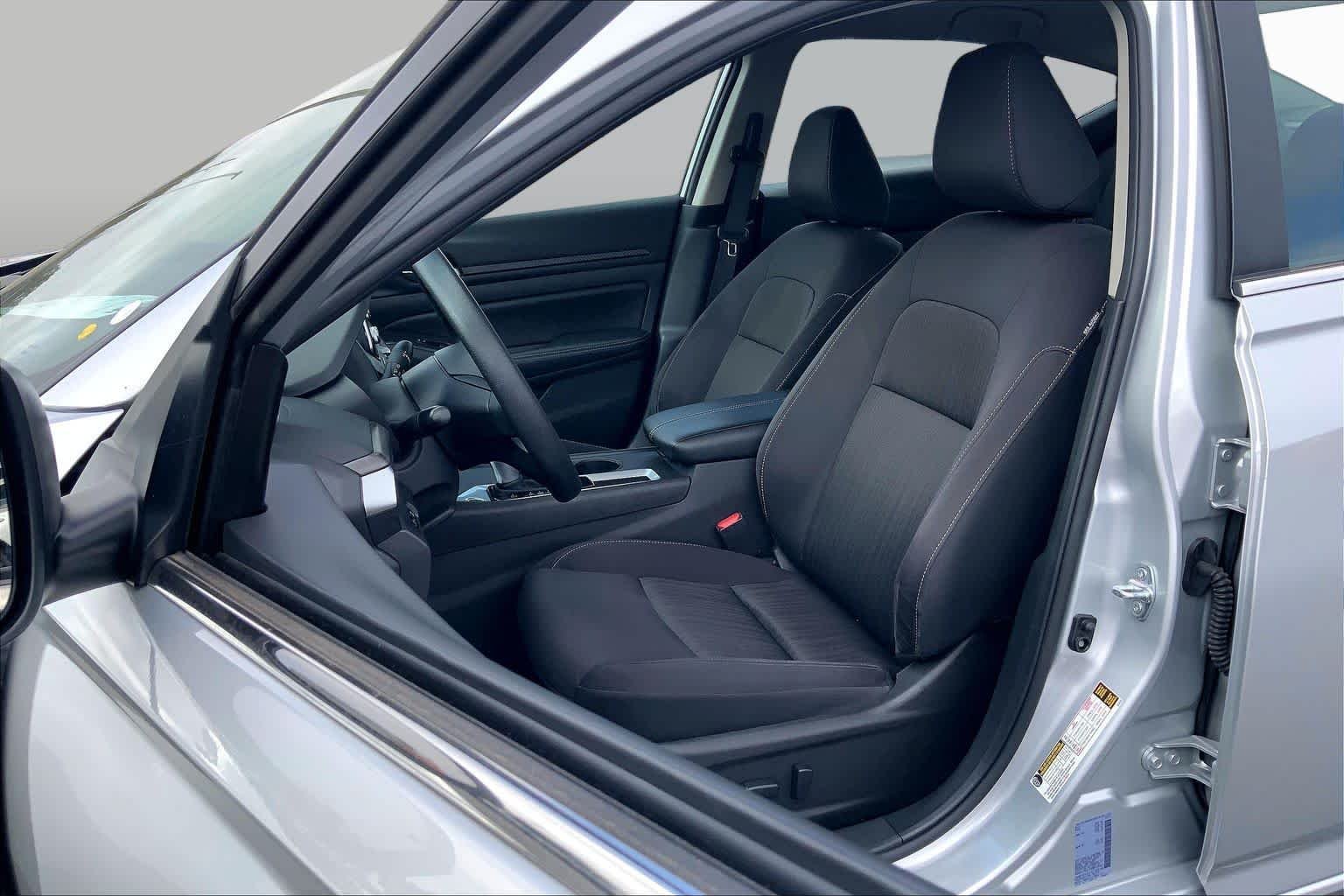 Used 2025 Brilliant Silver Metallic Nissan SV image 8