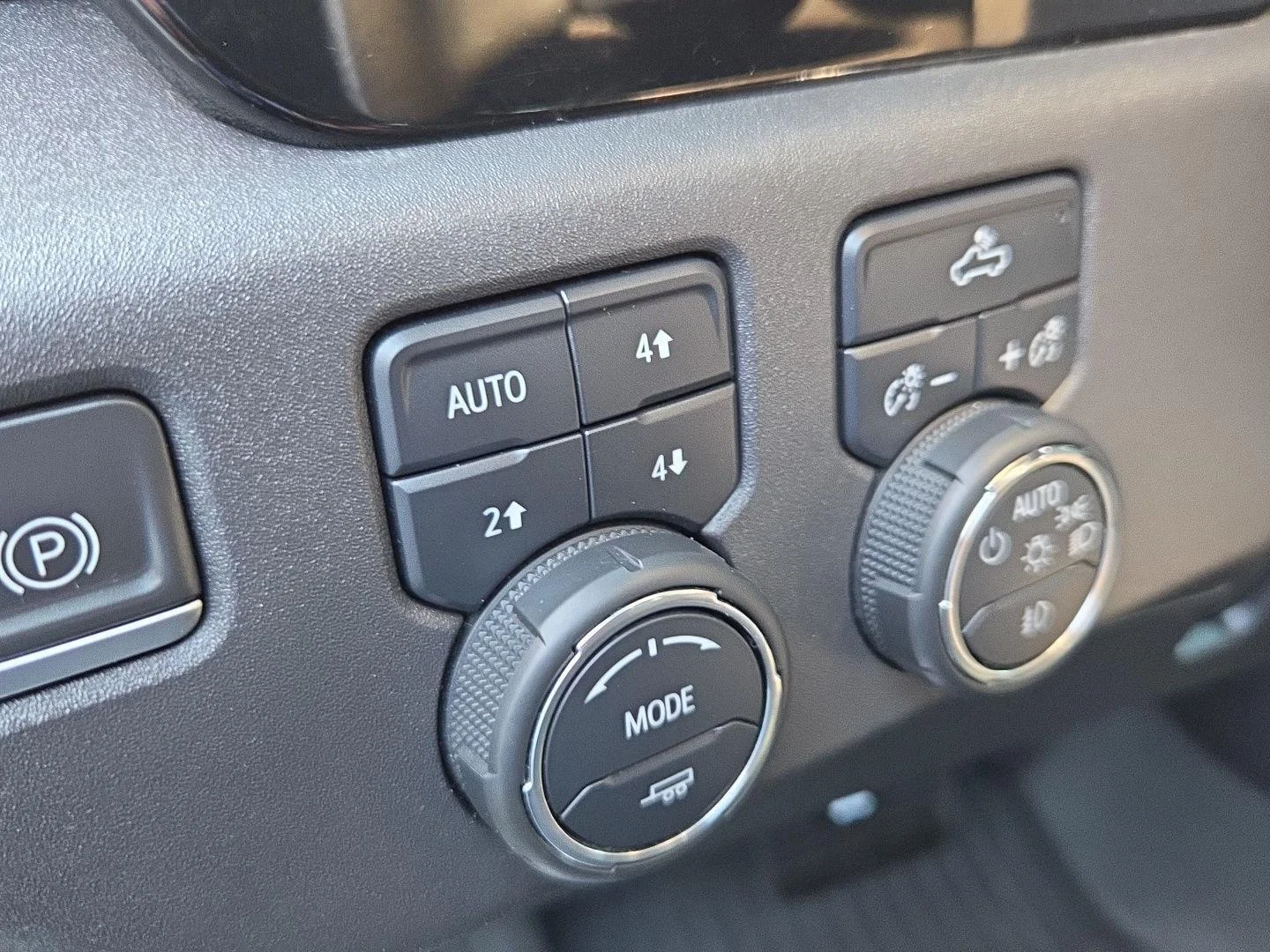 Used 2023 BLACK Chevrolet LT Trail Boss image 13