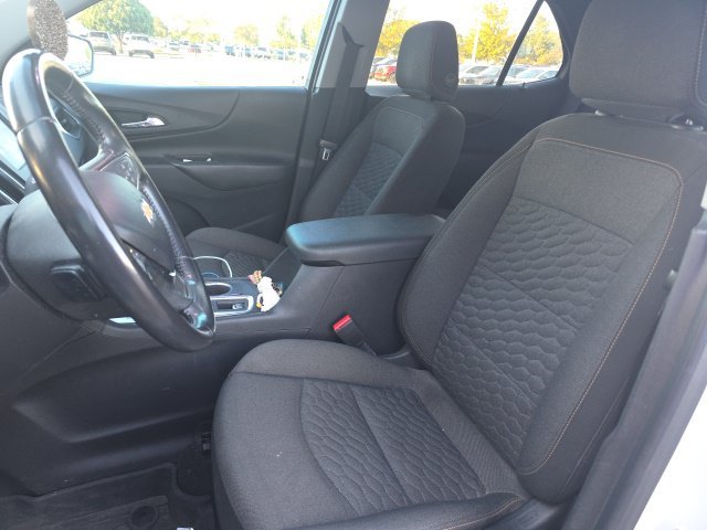 Used 2021 White Chevrolet LT image 5