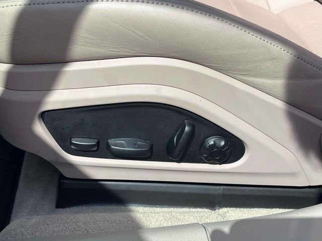 Used 2024 White Porsche 4 image 17
