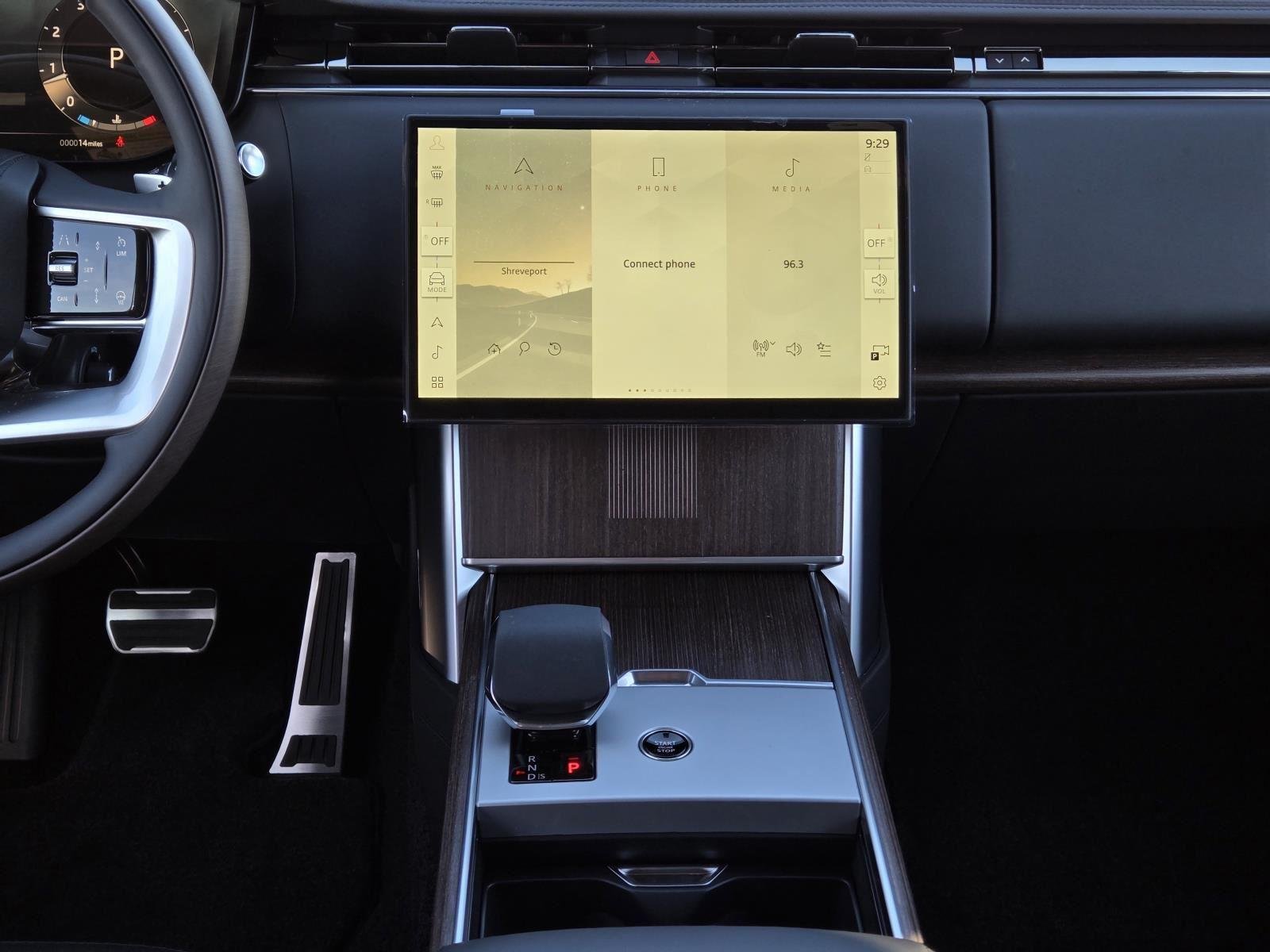 New 2026 Santorini Black LAND ROVER  image 23