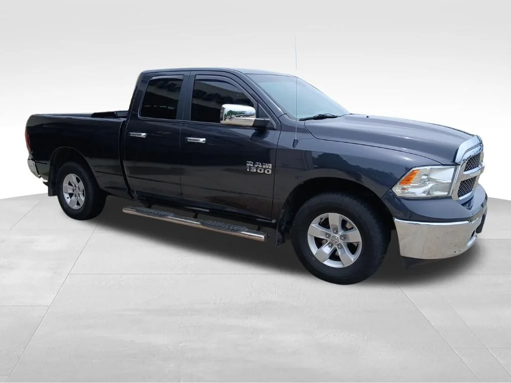 2017 RAM 1500 SLT 4x4 Quad Cab 6'4's photo