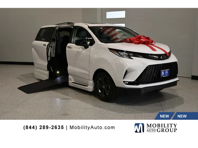 2026 Toyota Sienna XSE AWD Mobility Handicap Van