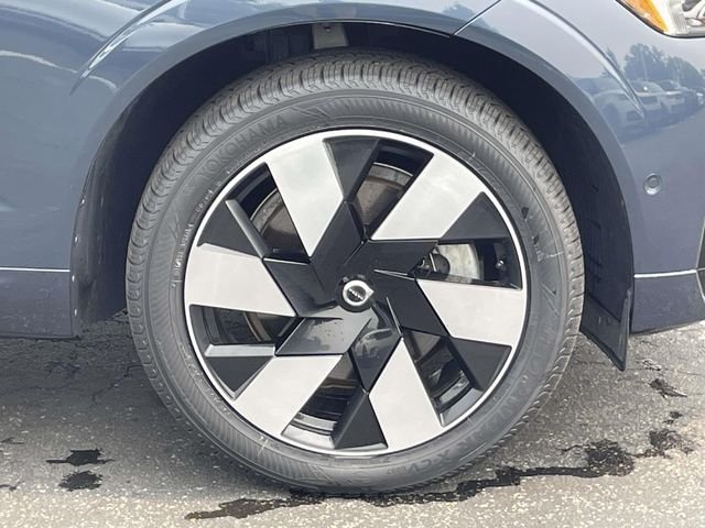 Certified Used 2024 Blue Volvo T8 Plus Dark Theme image 13