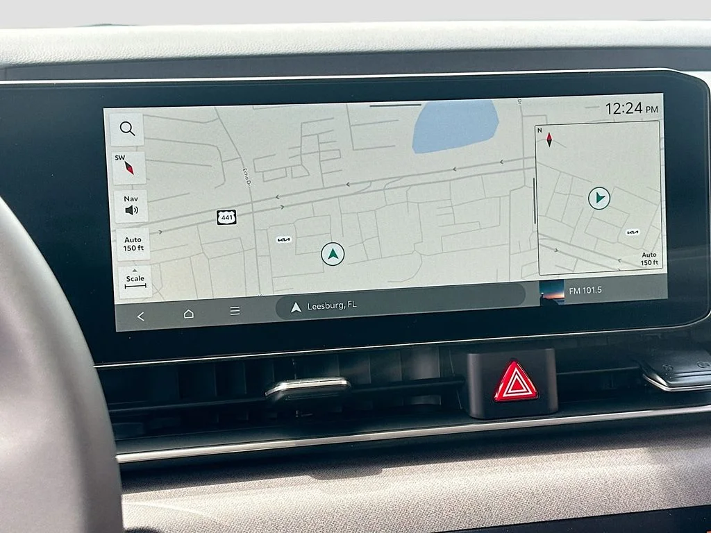 New 2026 Snow White Pearl Kia EX image 13