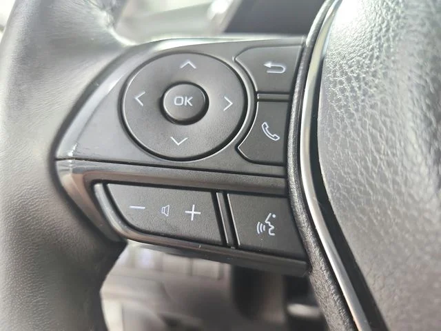 Used 2020 White Toyota SE Nightshade image 23