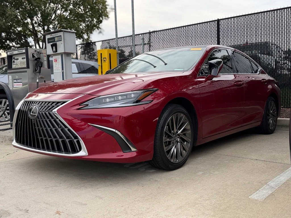 Used 2025 Red Lexus 350 Ultra Luxury image 1