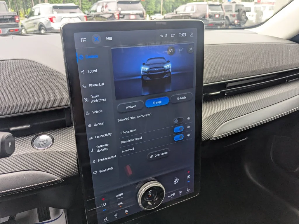 Used 2025  Ford Select image 16