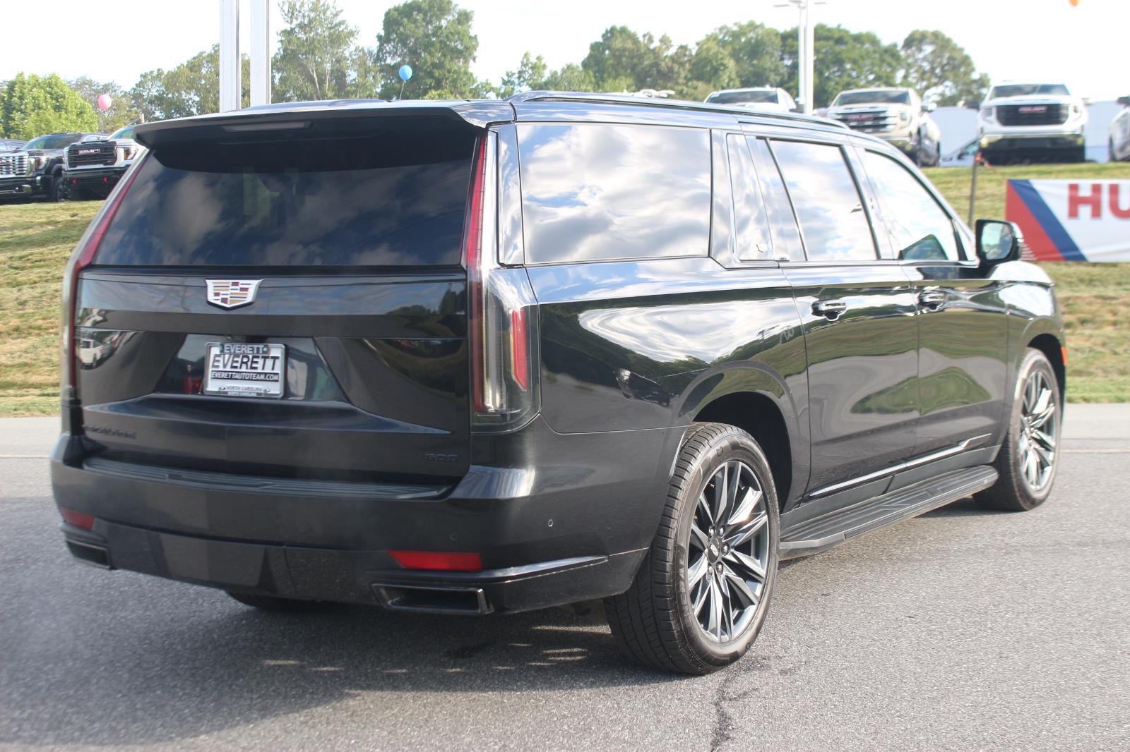 Used 2021 BLACK RAVEN Cadillac Sport Platinum image 6