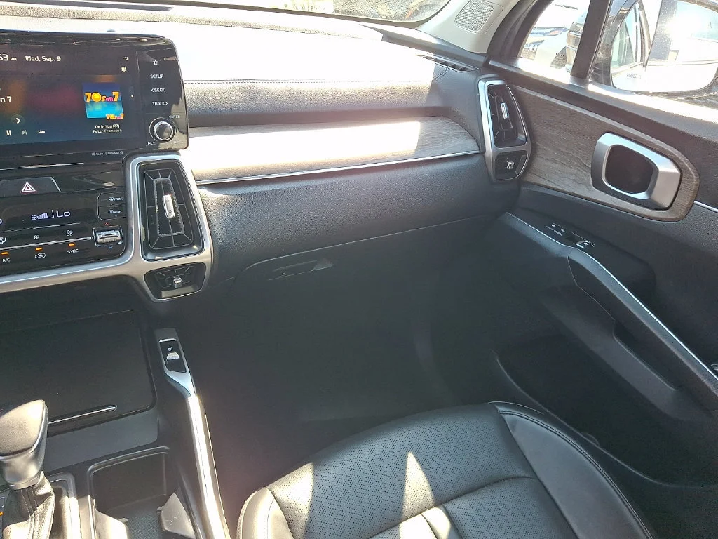 Used 2023 Silver Kia X-Line EX image 17