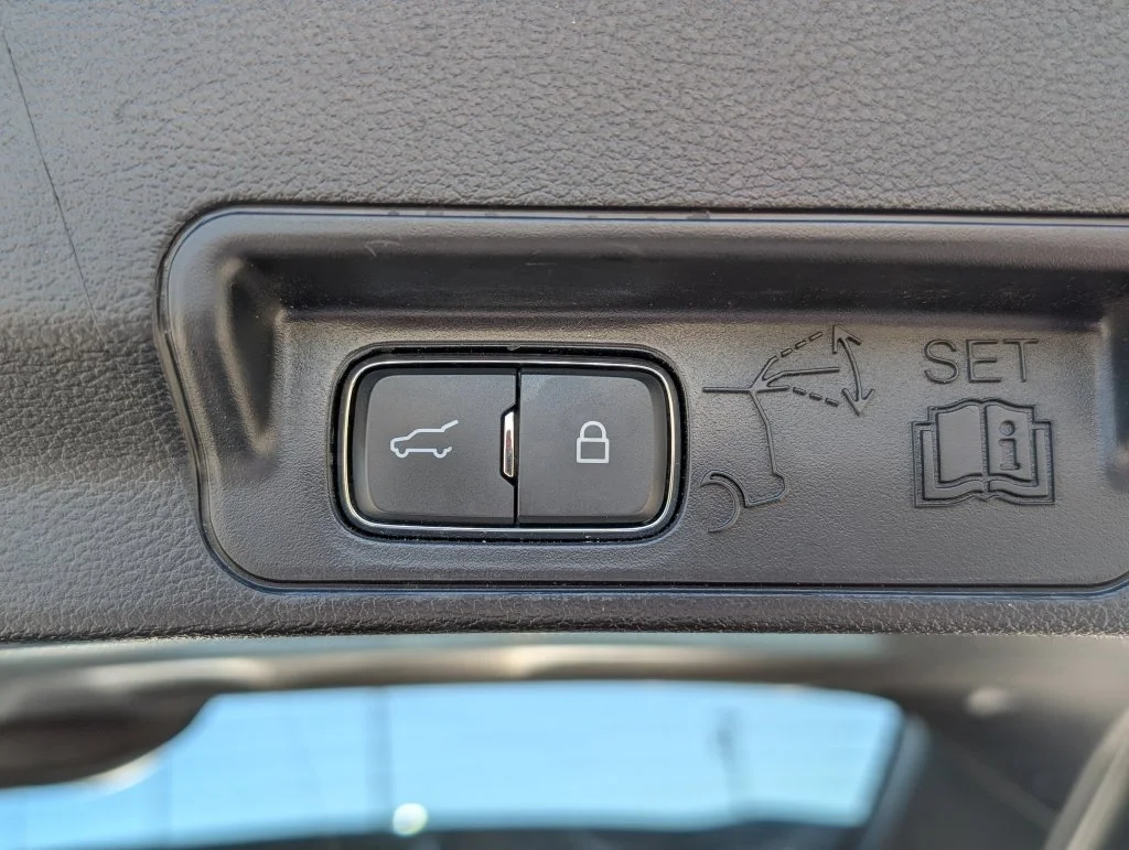 Used 2022 Gray Ford Limited image 36