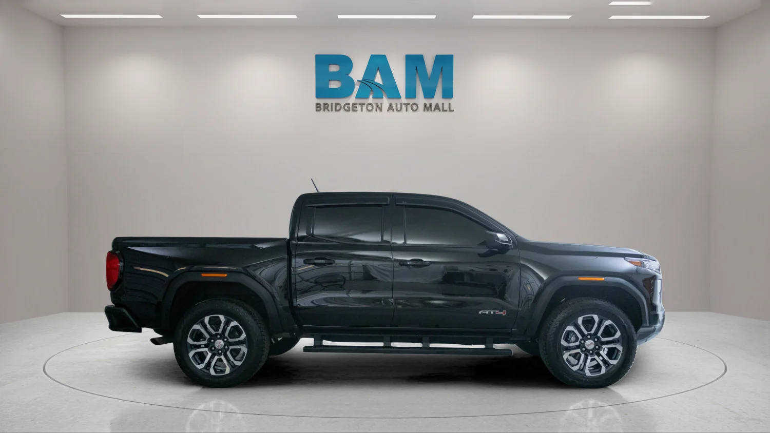 Used 2024 Onyx Black GMC AT4 image 8