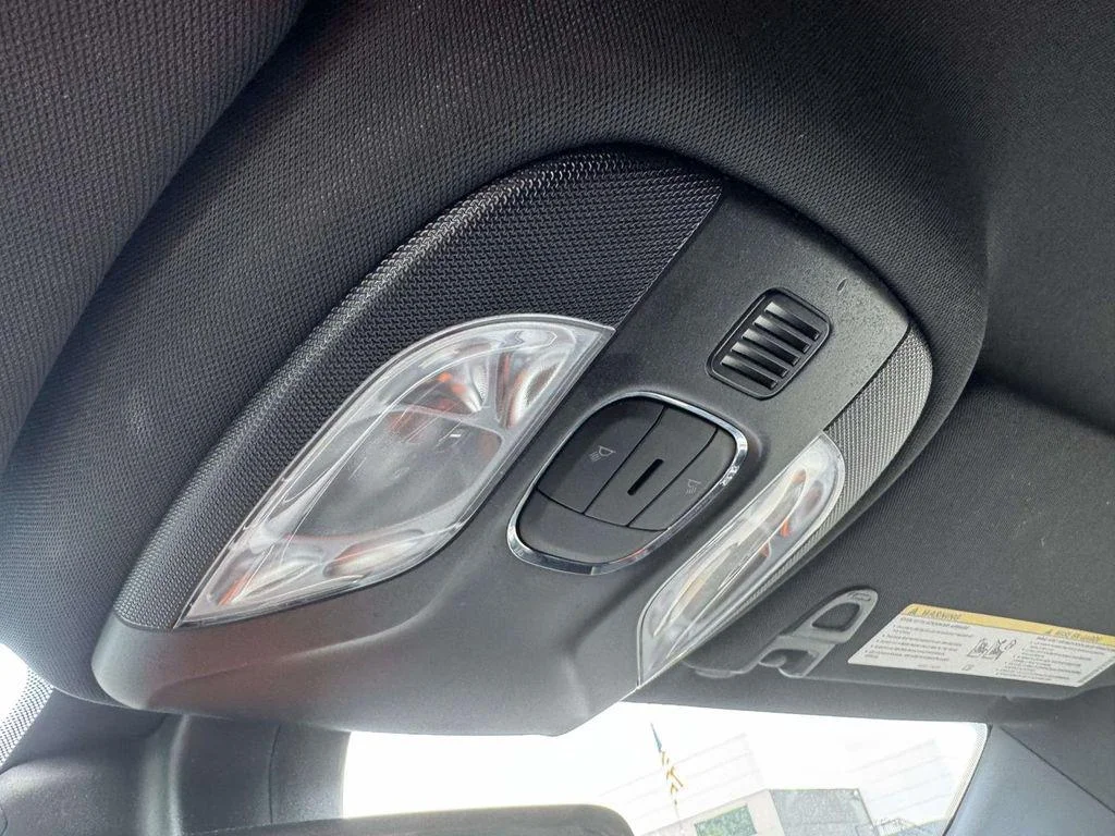 Used 2024 Sting-Gray Clearcoat Jeep Latitude 4x4 image 28