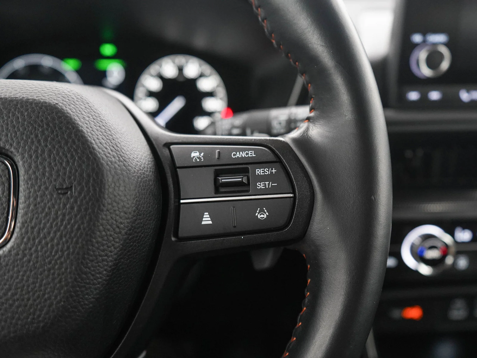 Used 2024  Honda 5D WAGON HYBRID SPORT AWD image 26