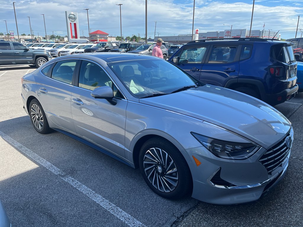 Used 2023 Curated Silver Hyundai Limited image 4