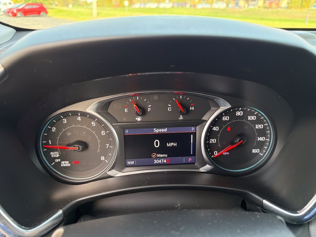 Certified Used 2020 SILVER ICE METALLIC Chevrolet Premier image 15