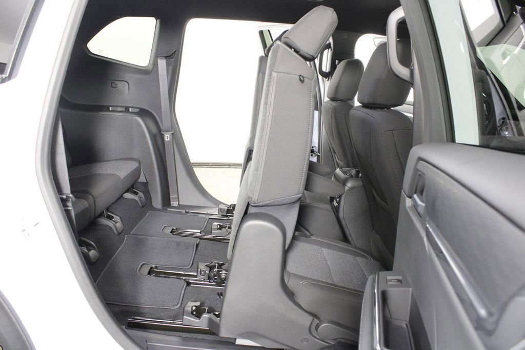2026 GMC Acadia Elevation - Photo 15