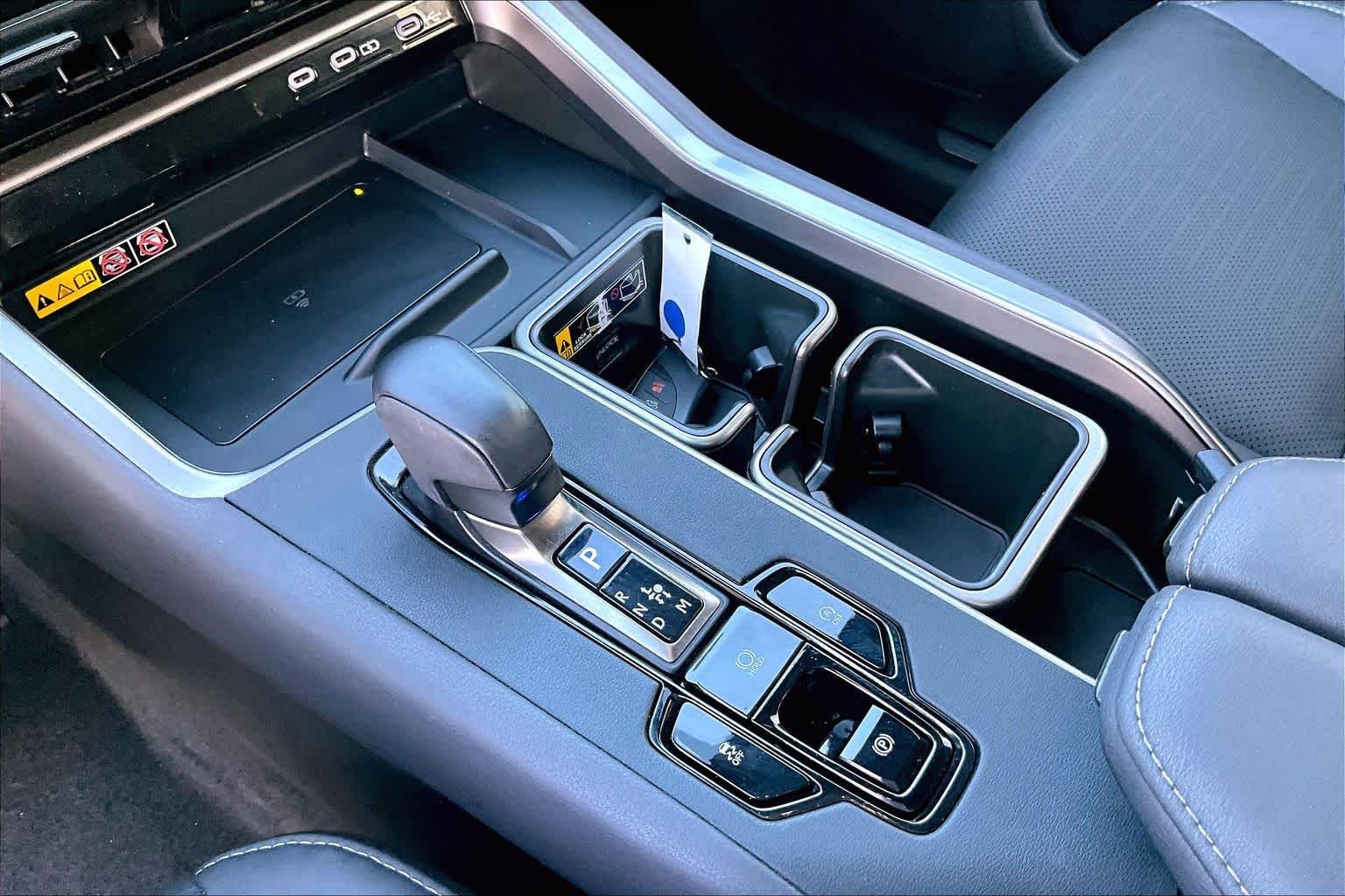 Used 2024 Wind Chill Pearl Lexus  image 16