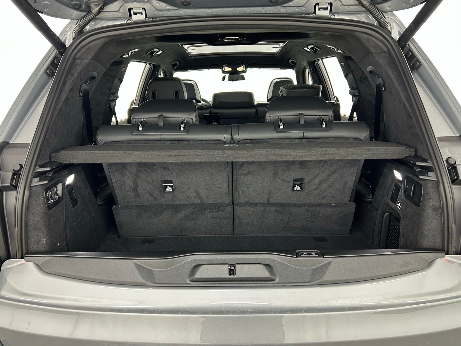 New 2026 Skyscraper Grey Metallic BMW xDrive40i image 70