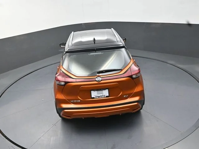 Used 2022 Orange Nissan SV image 16