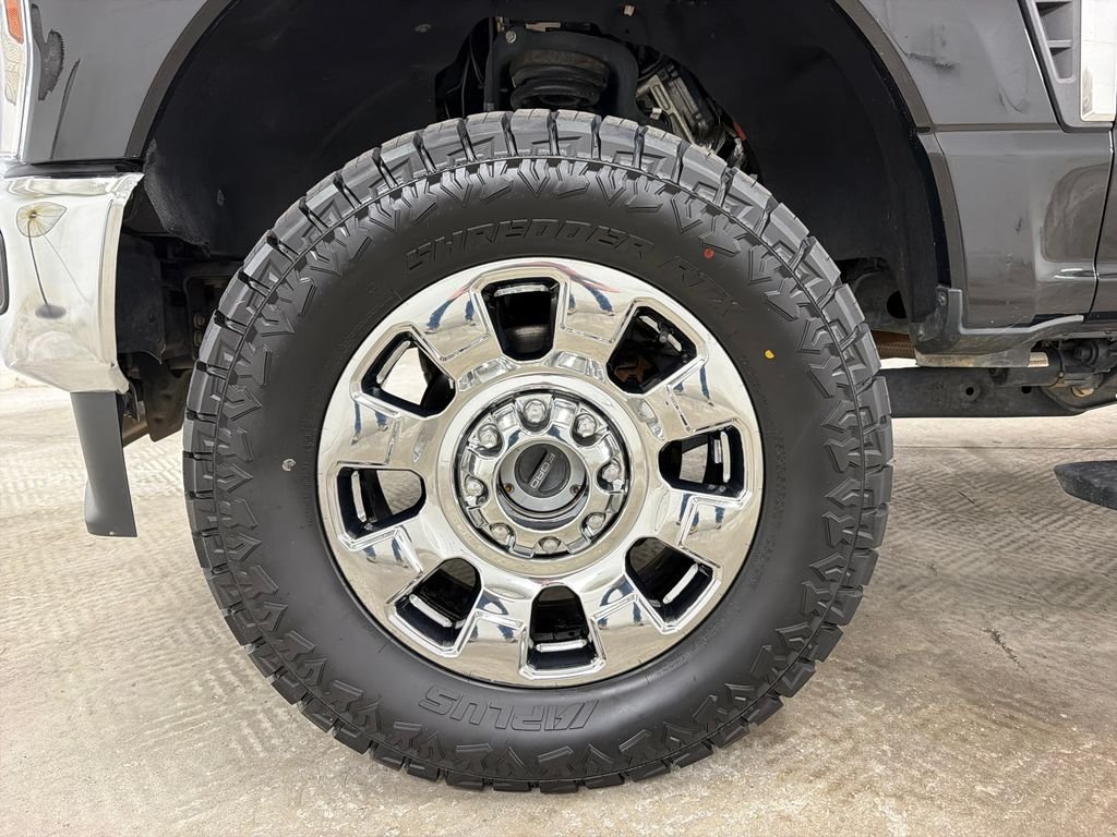 Used 2025 Black Ford King Ranch image 13