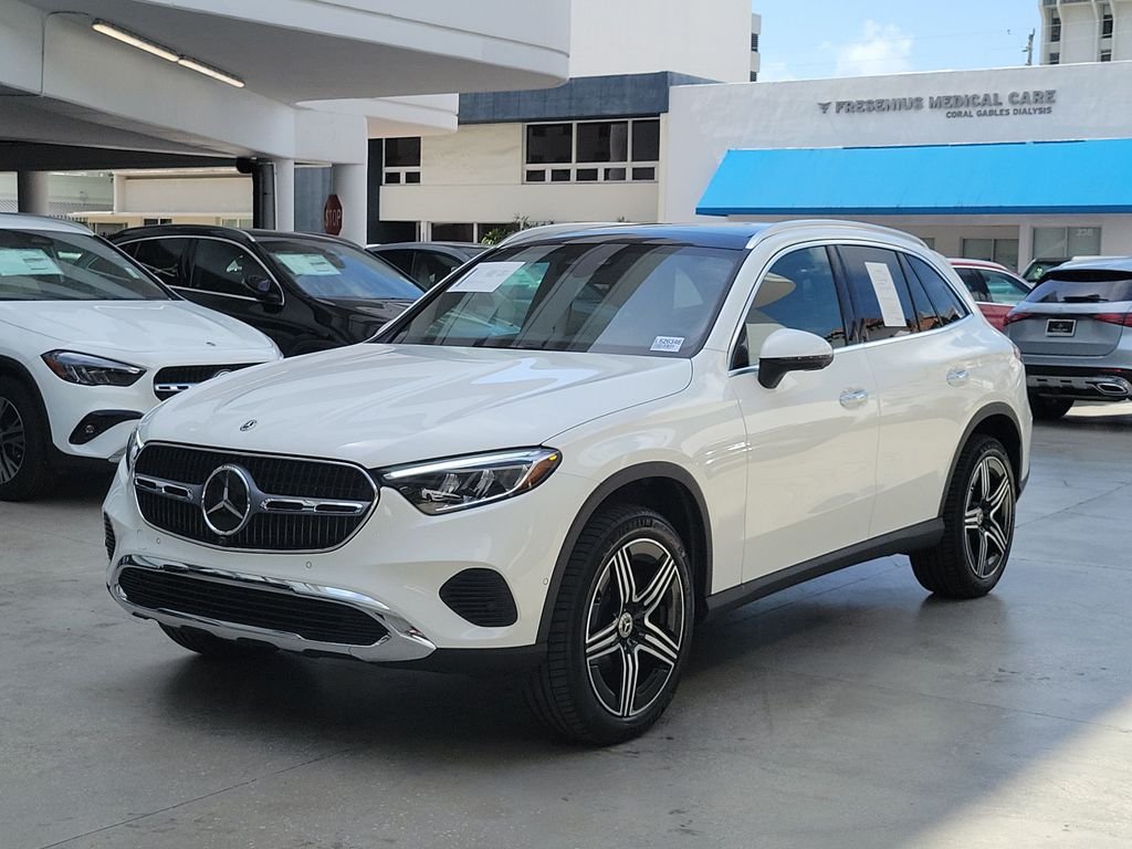 Certified Used 2026 White Mercedes-Benz GLC 300 image 3