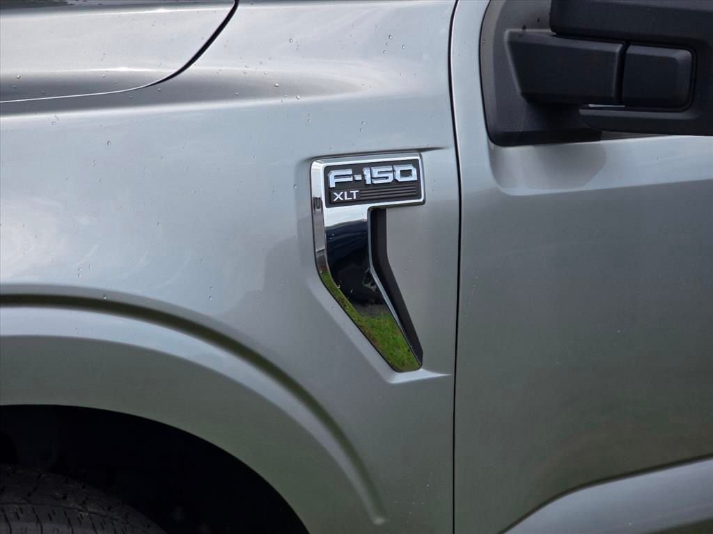 Used 2023 Silver Ford XLT image 15