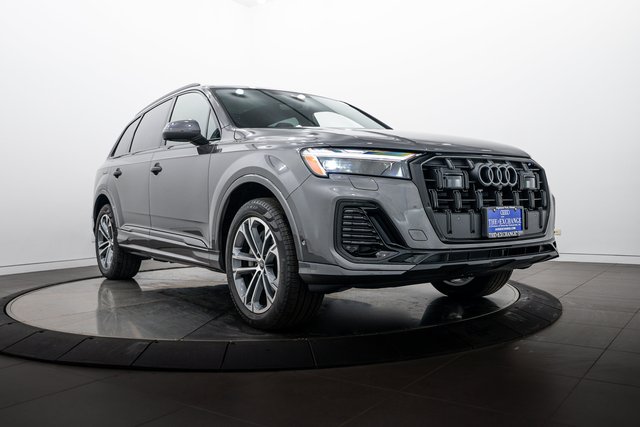 2026 Audi Q7 Premium