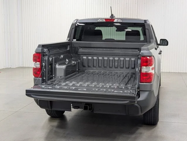 New 2026 Carbonized Gray Metallic Ford XLT image 49