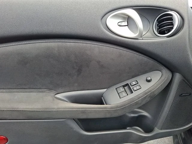 Used 2019 Gray Nissan  image 12