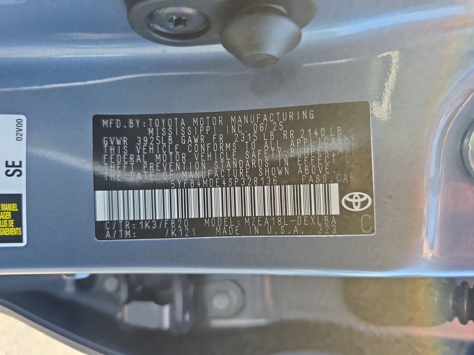 Used 2025  Toyota LE image 32