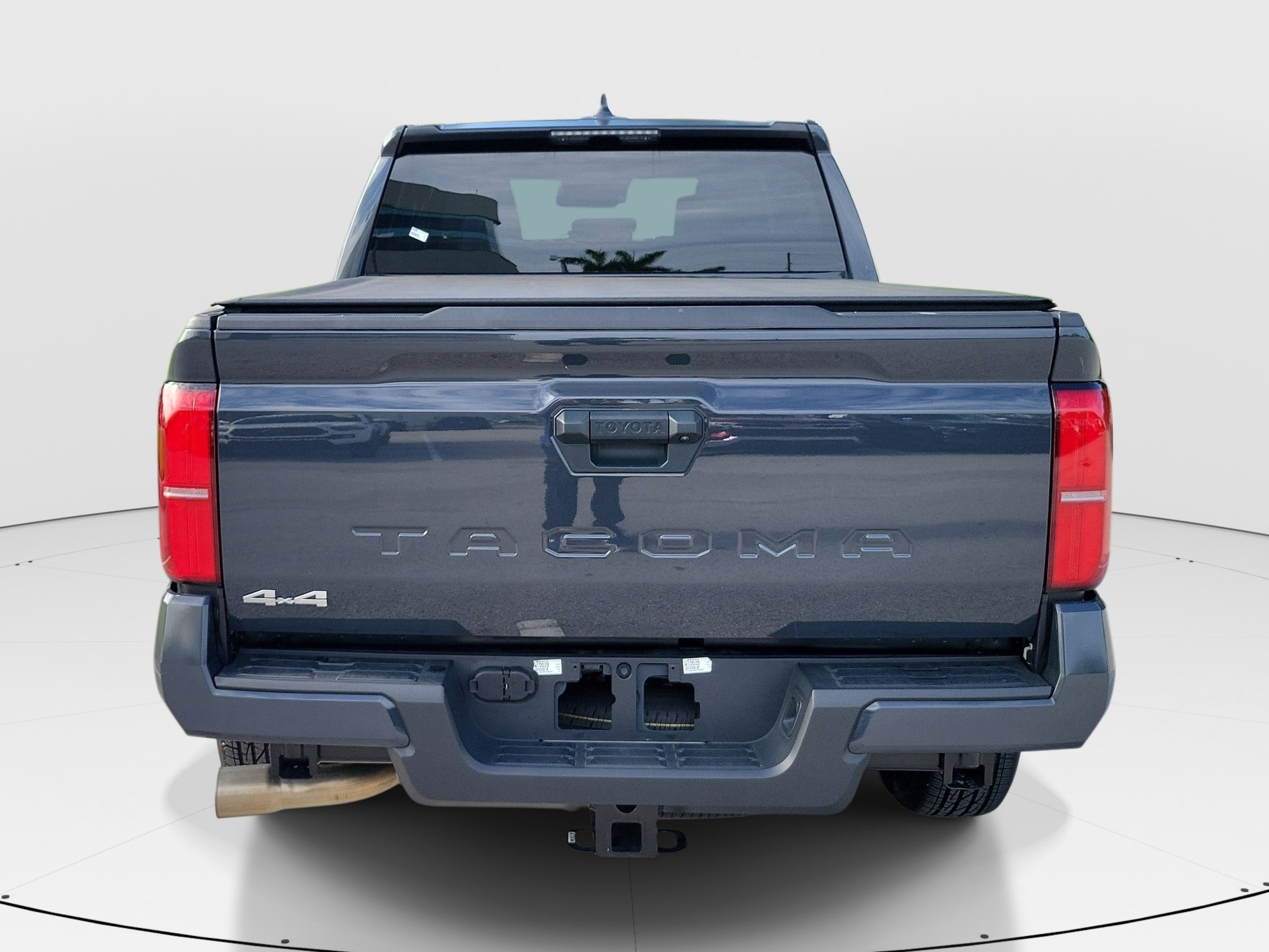 Used 2025 Underground Toyota SR5 image 6
