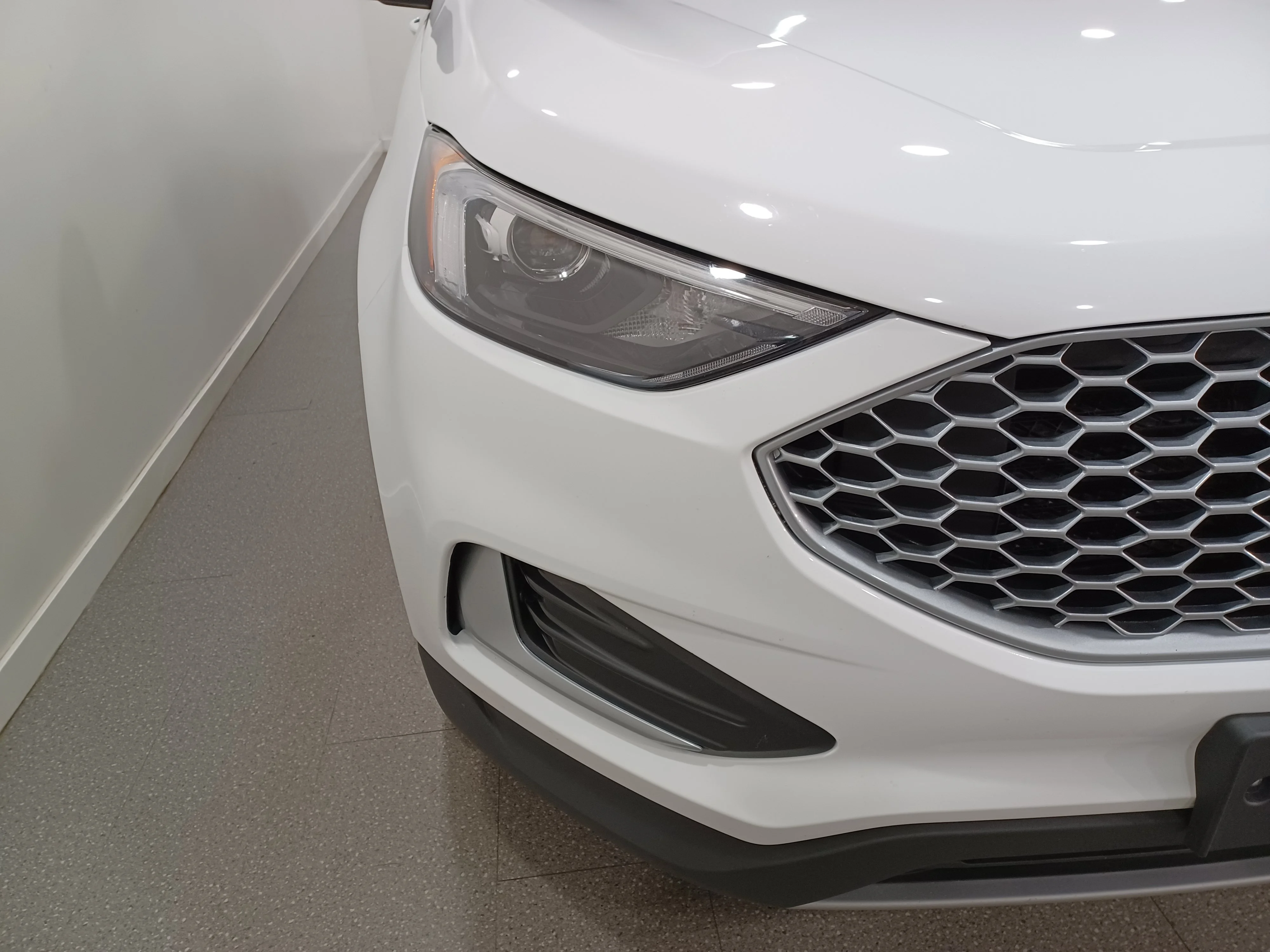 Certified Used 2024 Oxford White Ford SEL AWD*Remote Start | Htd Seats | Htd Wheel | Blind Spot Detection | Lane Keep Assist | CarPlay image 4