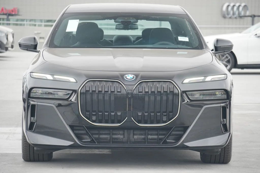 Used 2025 BMW i7 60 with VIN WBY53EJ07SCU78800 for sale in Santa Ana, CA