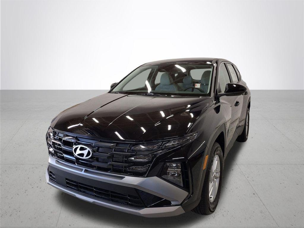 New 2026 Phantom Black Hyundai SE image 2