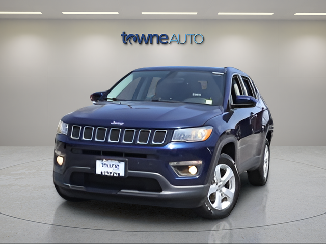 Used 2019 Blue Jeep Latitude image 10