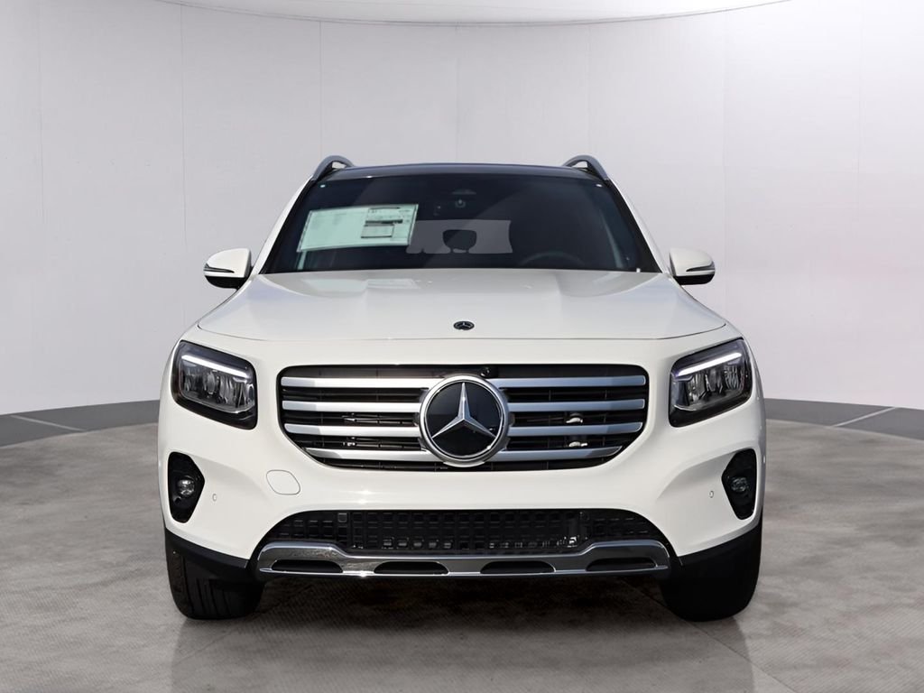 Certified Used 2026 Polar White Mercedes-Benz GLB 250 image 2