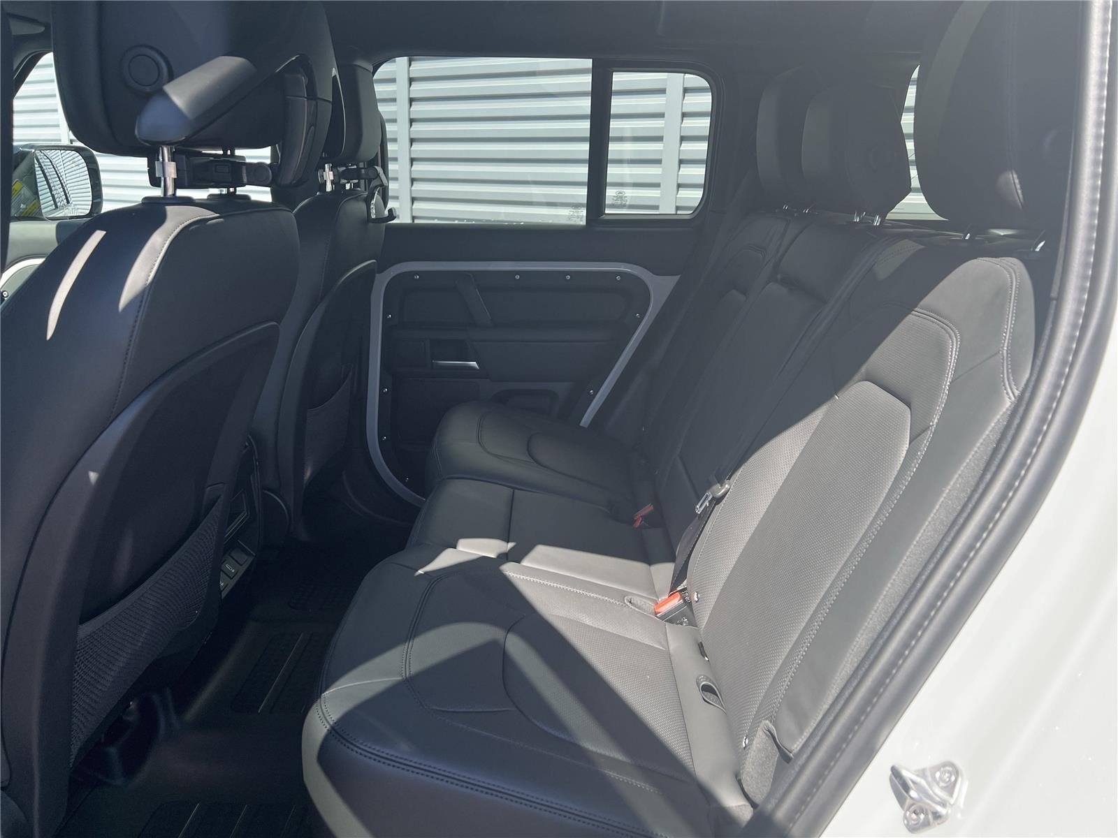 New 2026 Borasco Grey Land Rover X-Dynamic SE image 8
