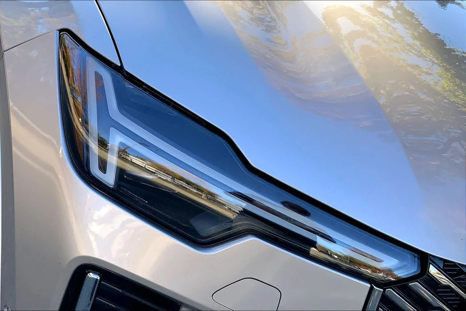 Used 2026 Bright Dusk Metallic Volvo Ultra image 26