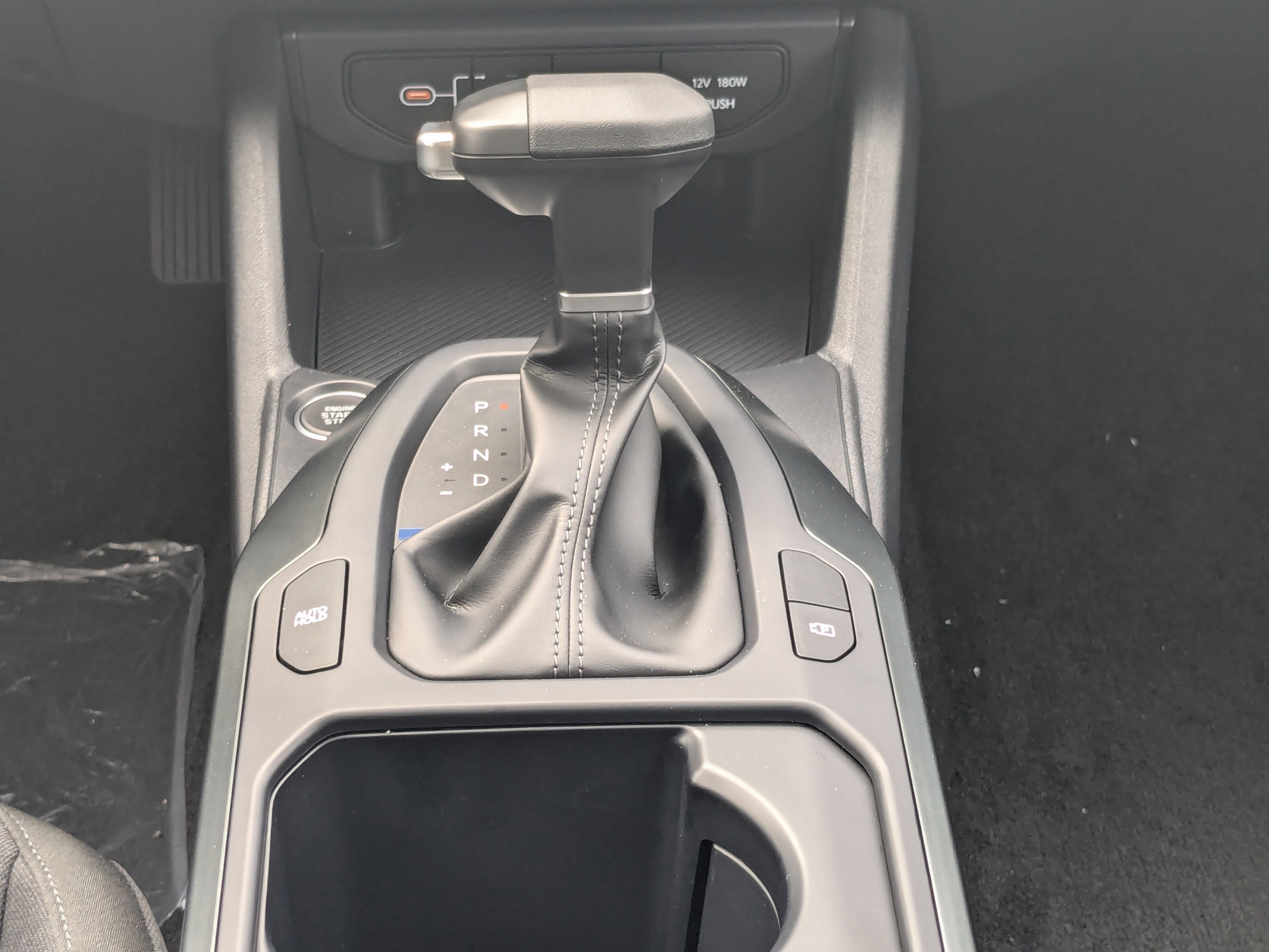 New 2026 Snow White Pearl Kia LX image 20